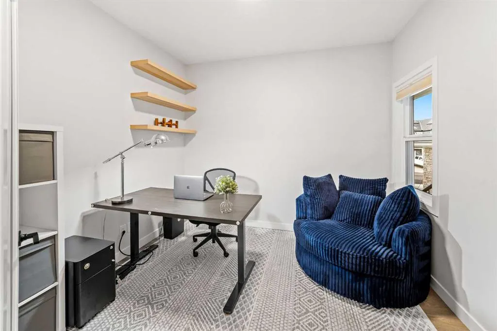 353 Edith Road NW