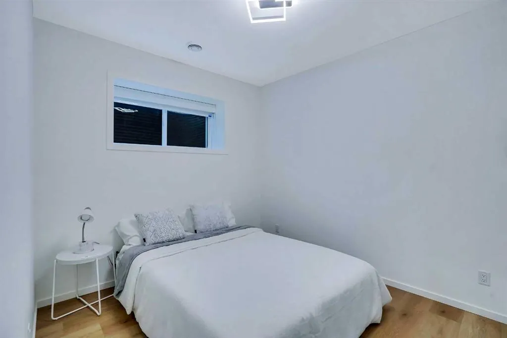 133 Glyde Park