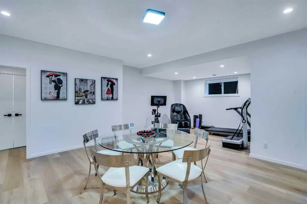 133 Glyde Park