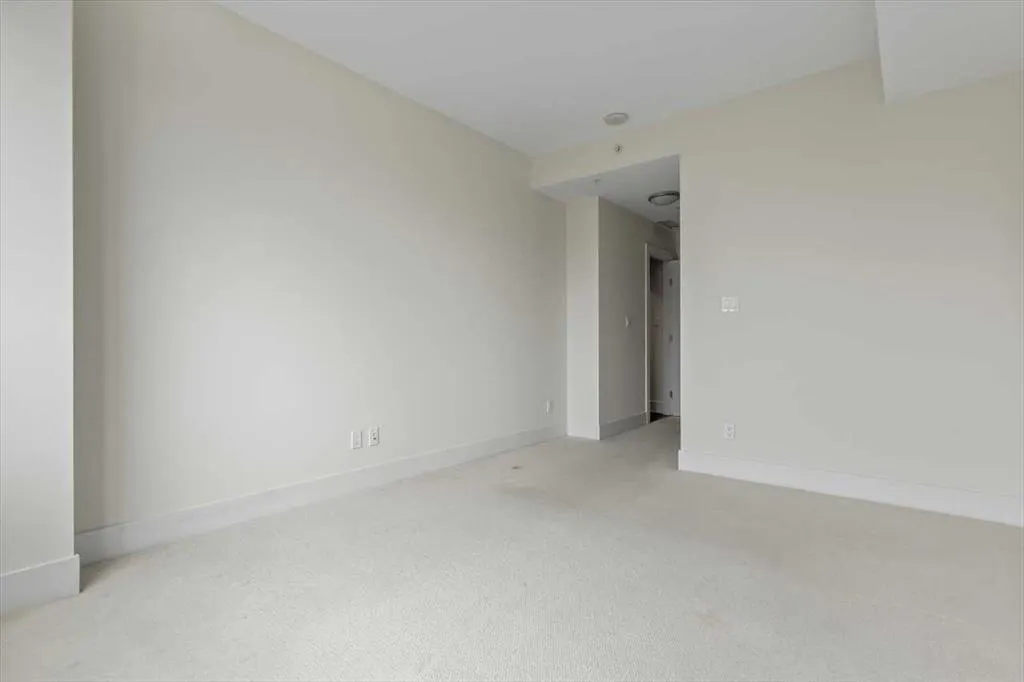 38 9 Street NE, #610