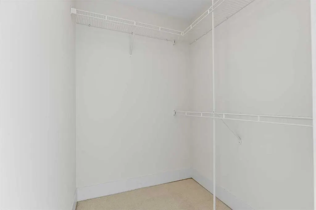 38 9 Street NE, #610
