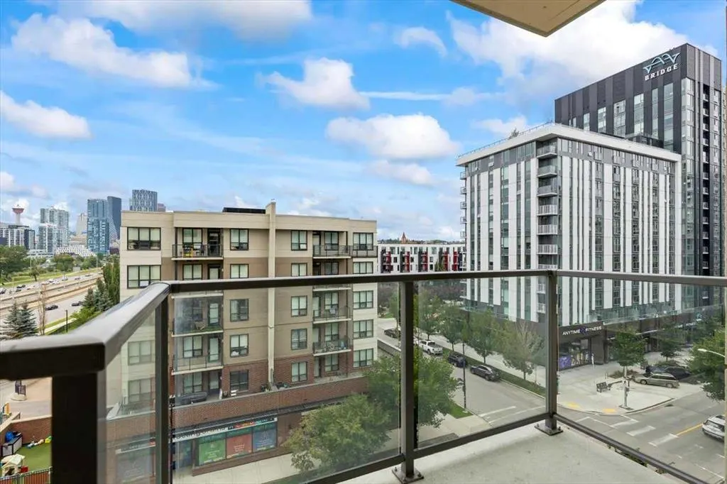 38 9 Street NE, #610