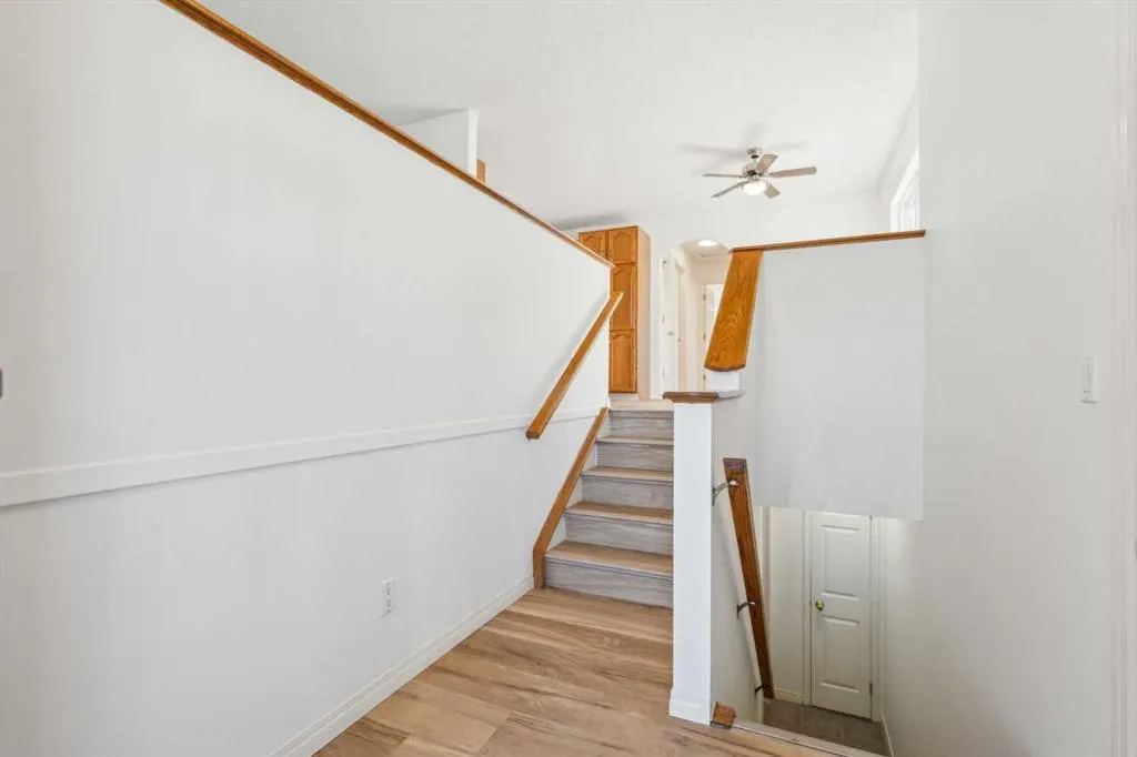 104 Saddlemead Road NE