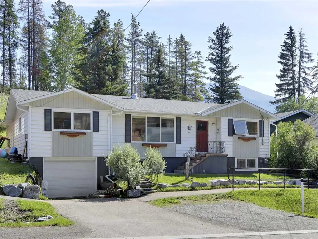 252 Three Sisters Drive