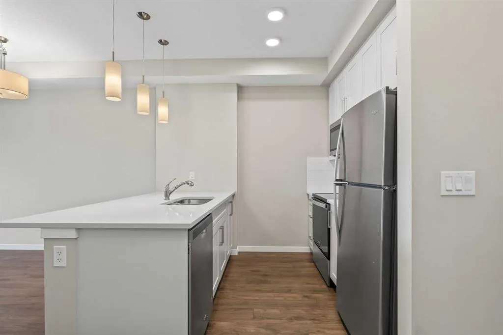 30 Mahogany Mews SE, #202