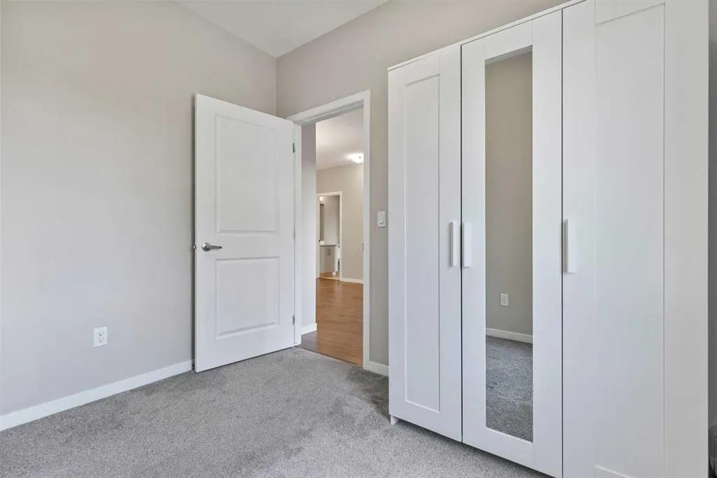 30 Mahogany Mews SE, #202