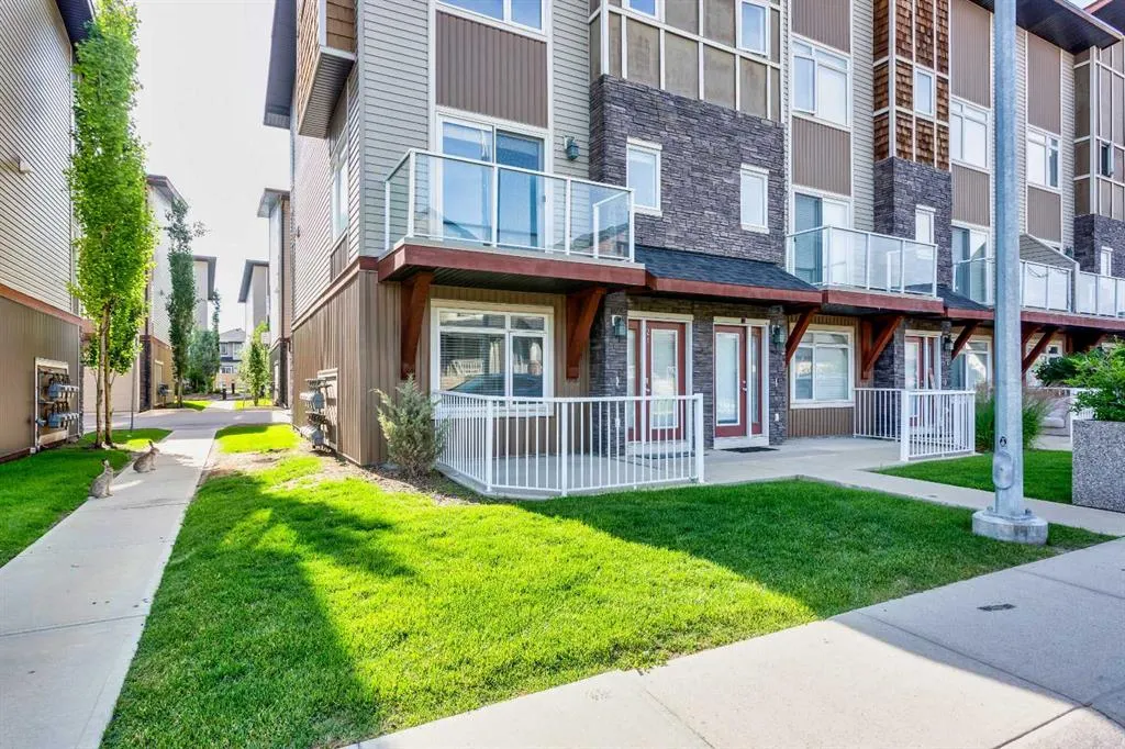 21 Skyview Point Link NE