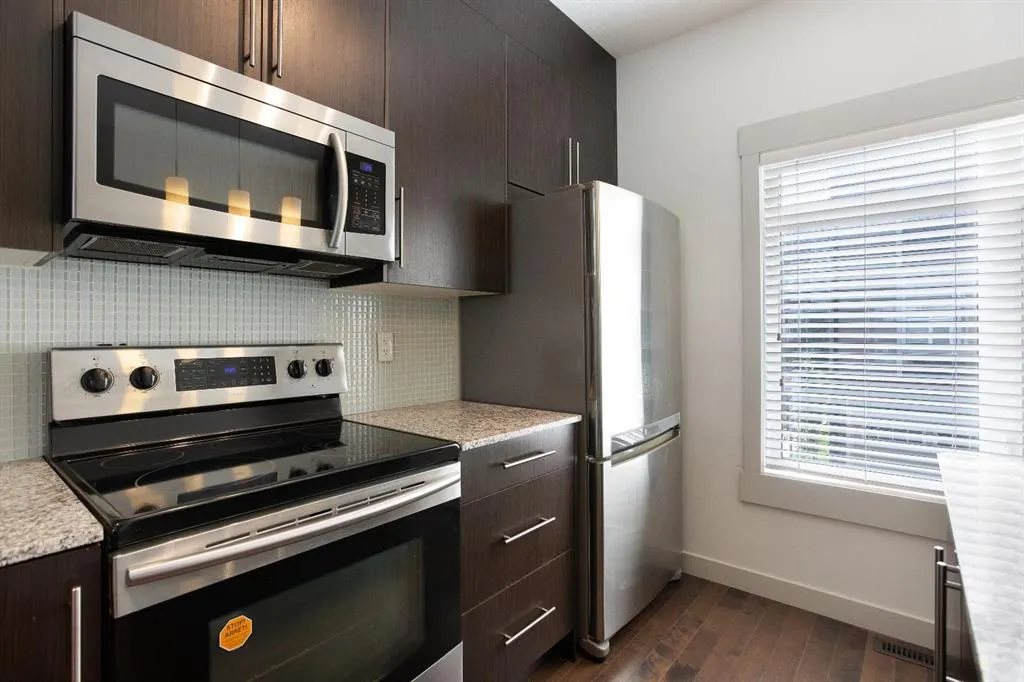 21 Skyview Point Link NE