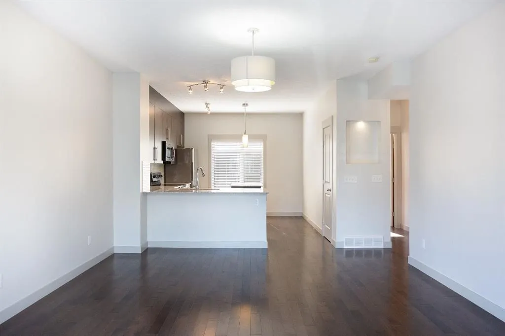 21 Skyview Point Link NE