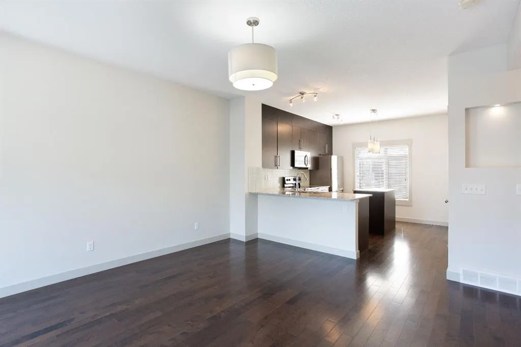 21 Skyview Point Link NE