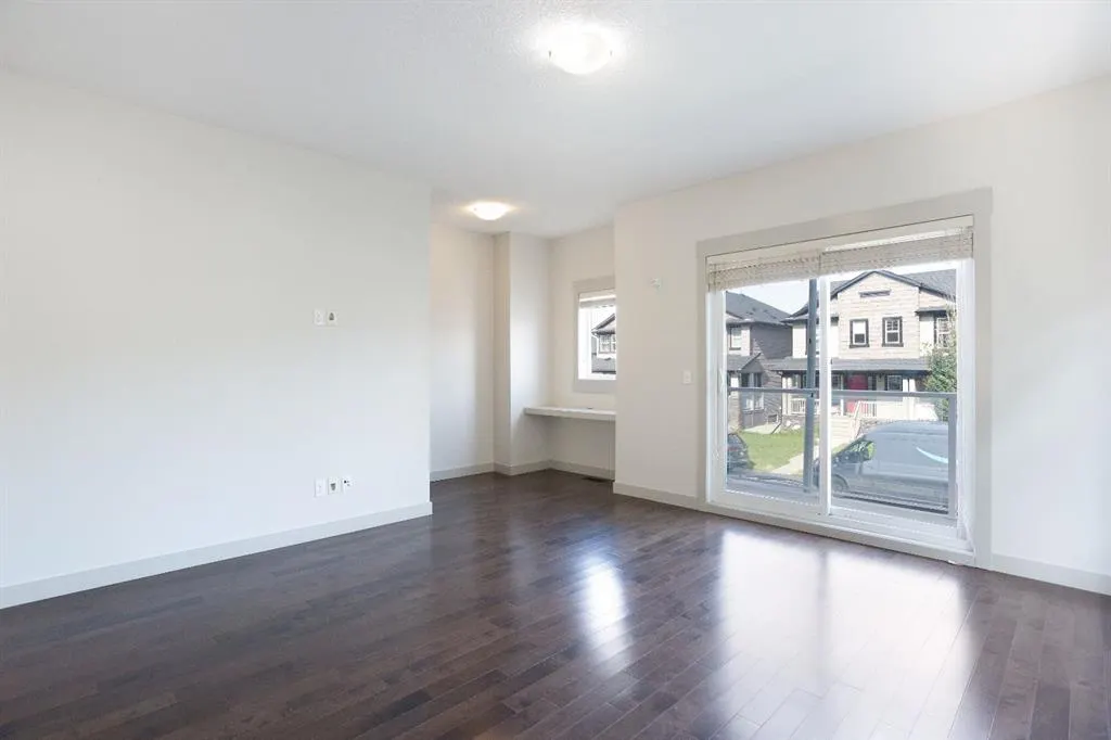 21 Skyview Point Link NE
