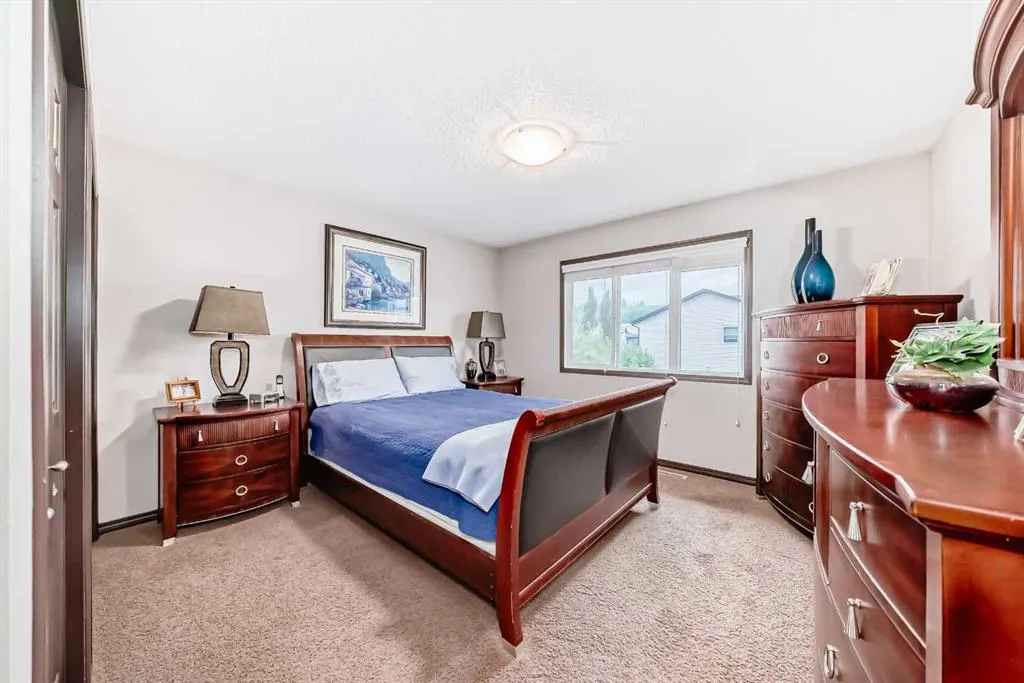 273 Chaparral Valley Drive SE