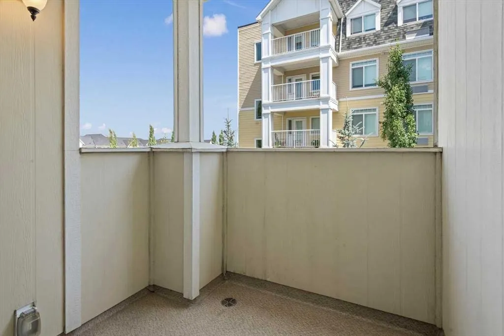 22 Auburn Bay Link SE, #306
