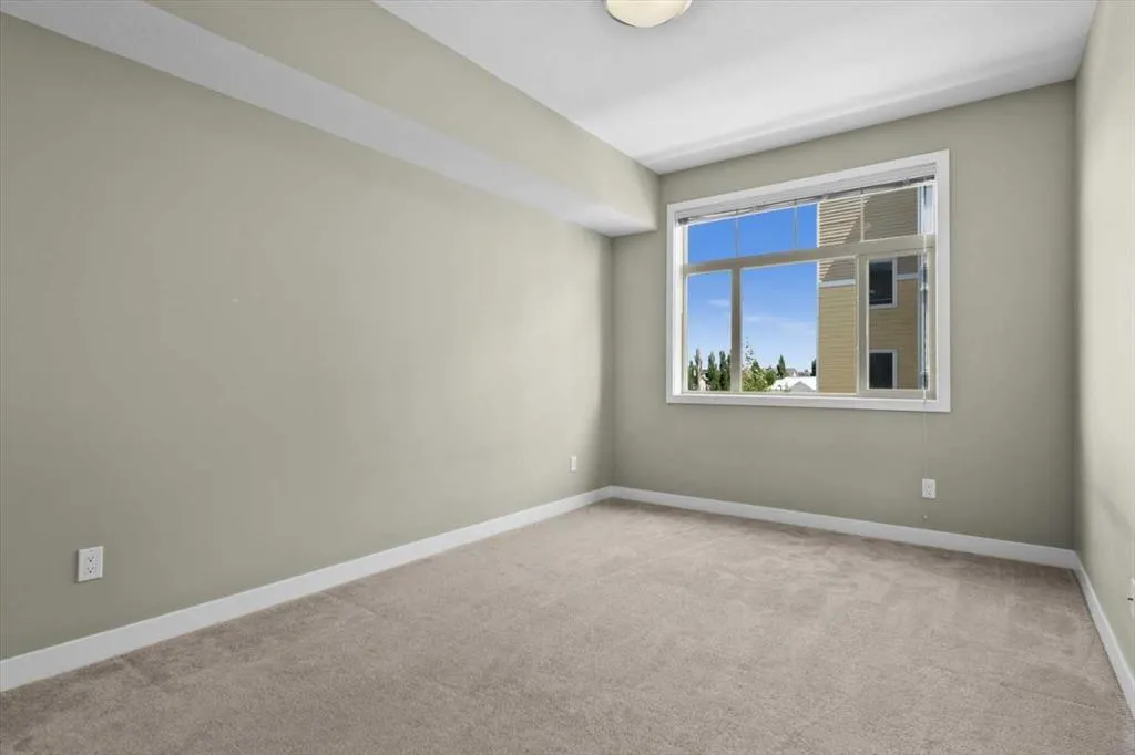 22 Auburn Bay Link SE, #306