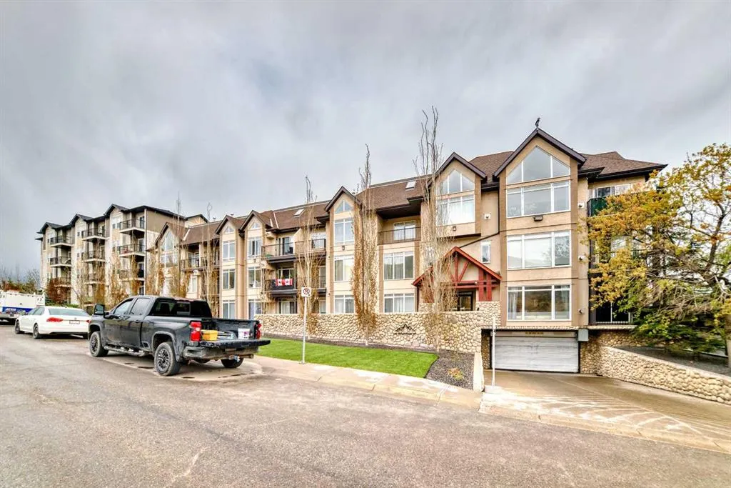 141 Mountain Street, #208
