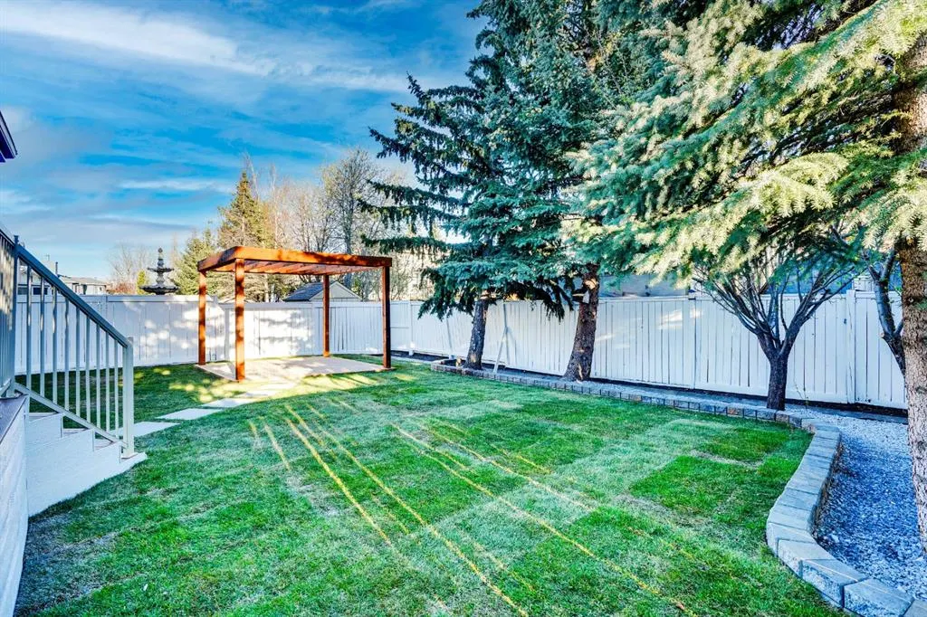 203 Edgepark Way NW