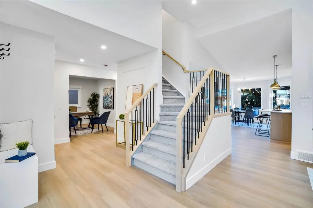 203 Edgepark Way NW