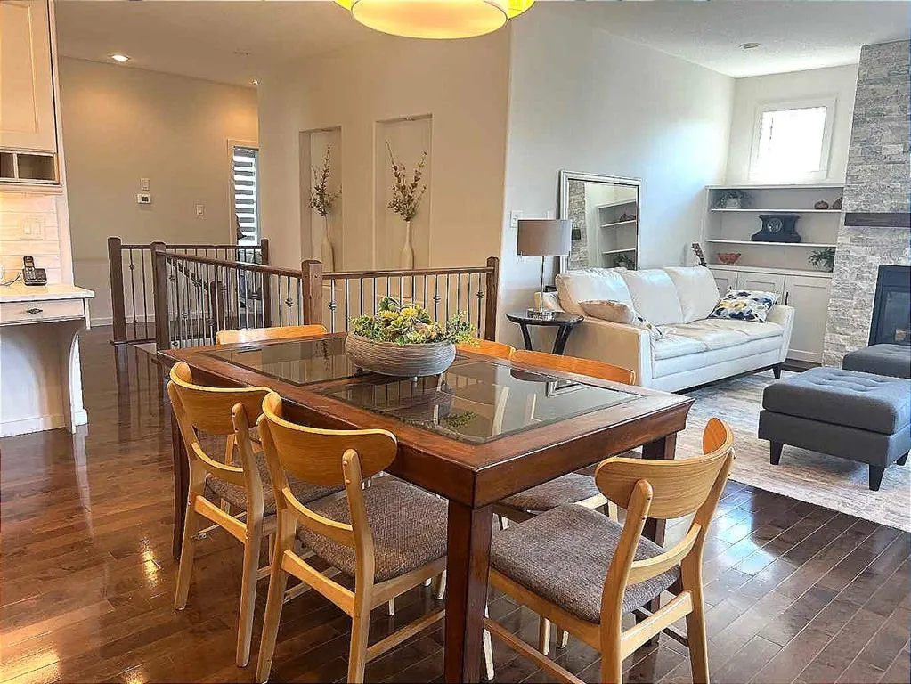 128 Grand River Boulevard W