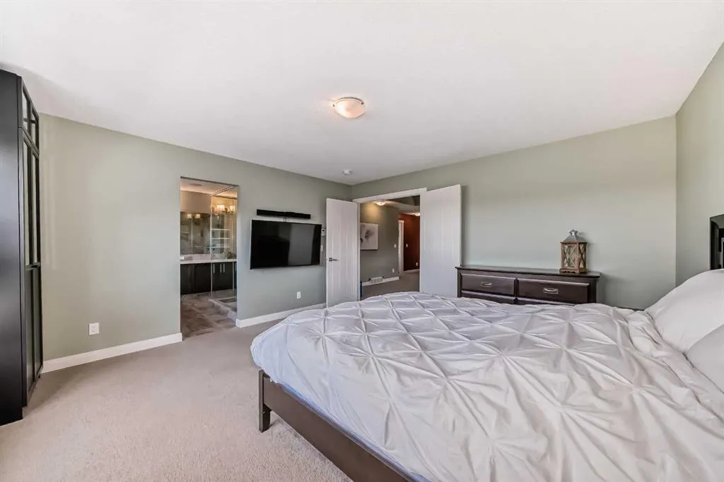 95 Cranbrook Hill SE