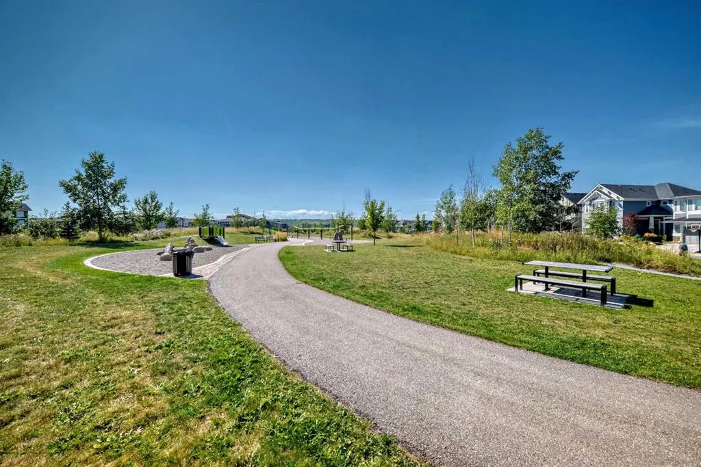 95 Cranbrook Hill SE