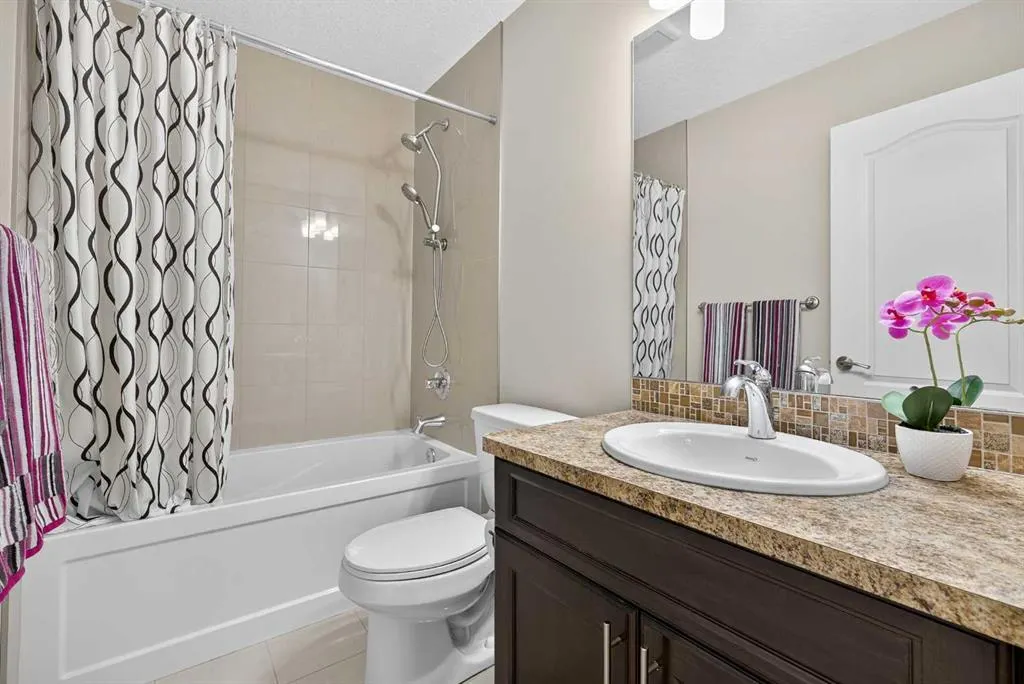 108 Rainbow Falls Row