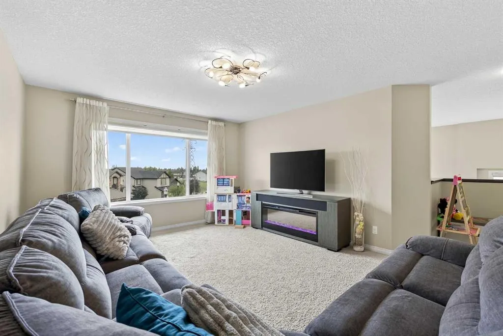 108 Rainbow Falls Row