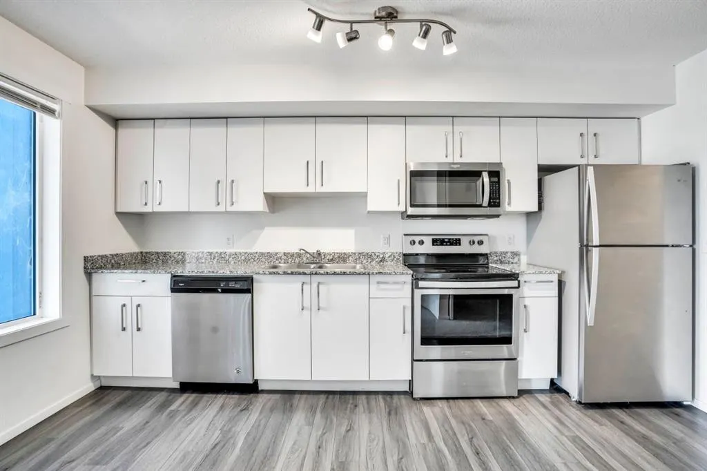 4641 128 Avenue NE, #2211