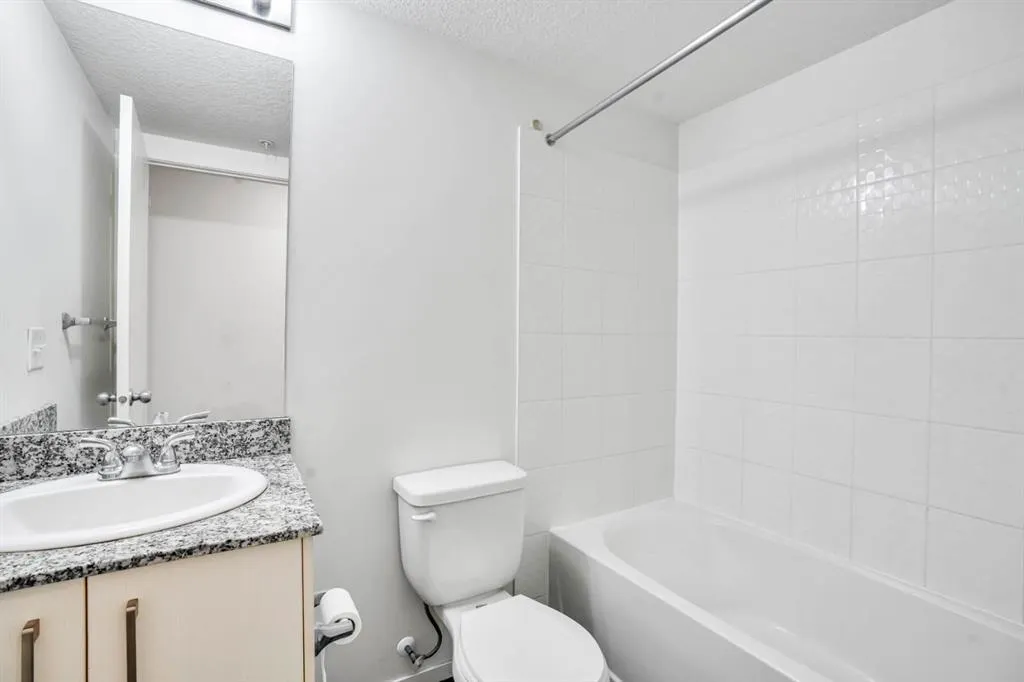 4641 128 Avenue NE, #2211