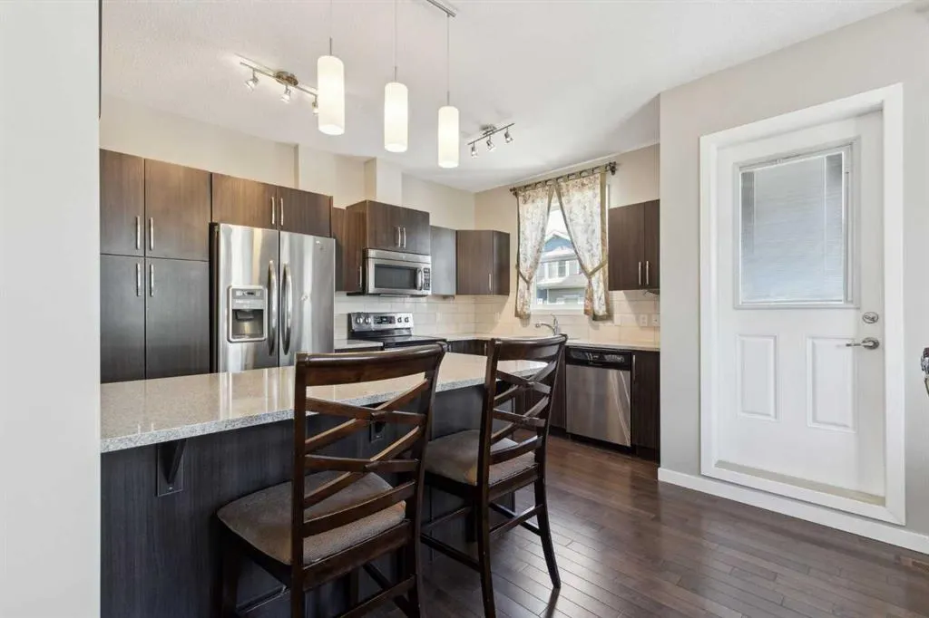 10 AUBURN BAY Avenue SE, #614