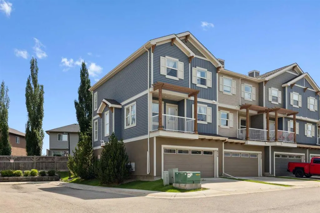 10 AUBURN BAY Avenue SE, #614