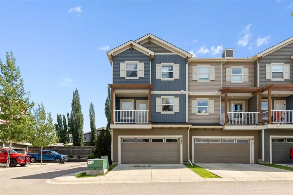 10 AUBURN BAY Avenue SE, #614