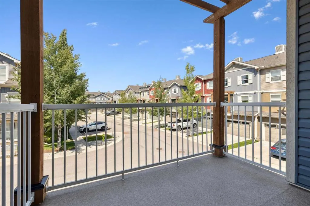 10 AUBURN BAY Avenue SE, #614