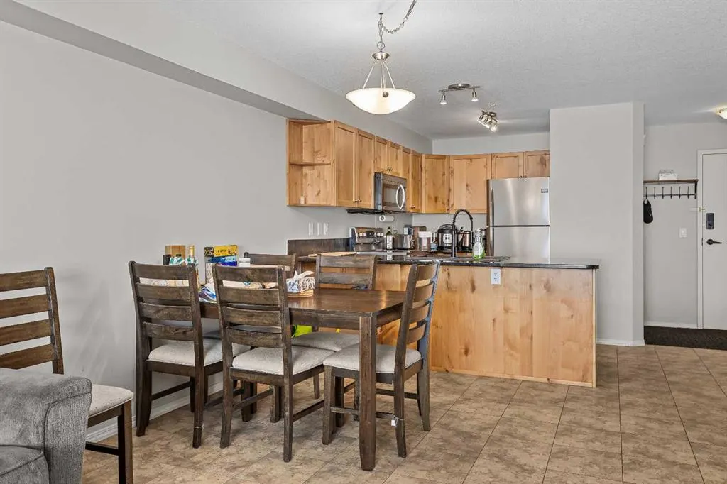 300 Palliser Lane, #122