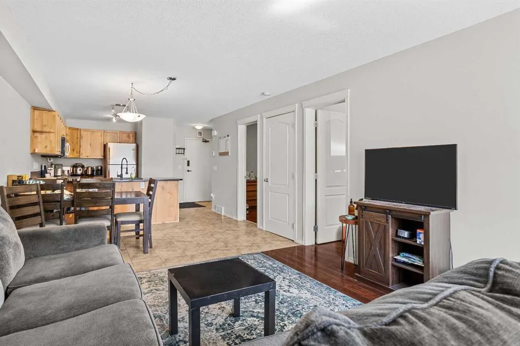 300 Palliser Lane, #122