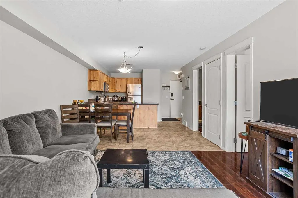 300 Palliser Lane, #122