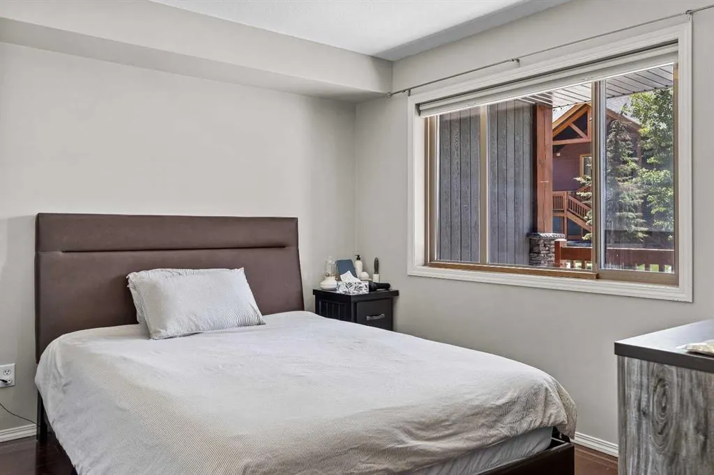 300 Palliser Lane, #122