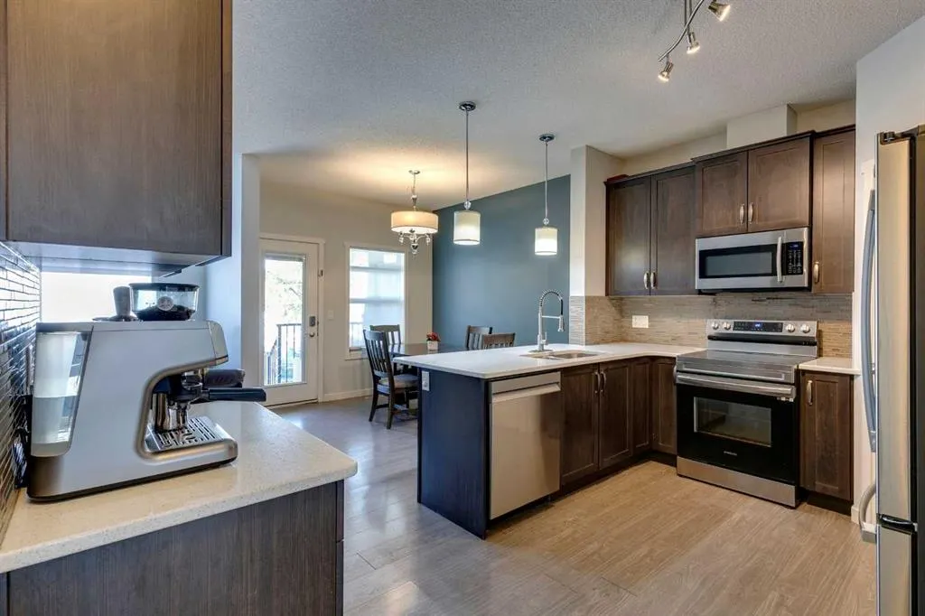 105 Copperpond Landing SE