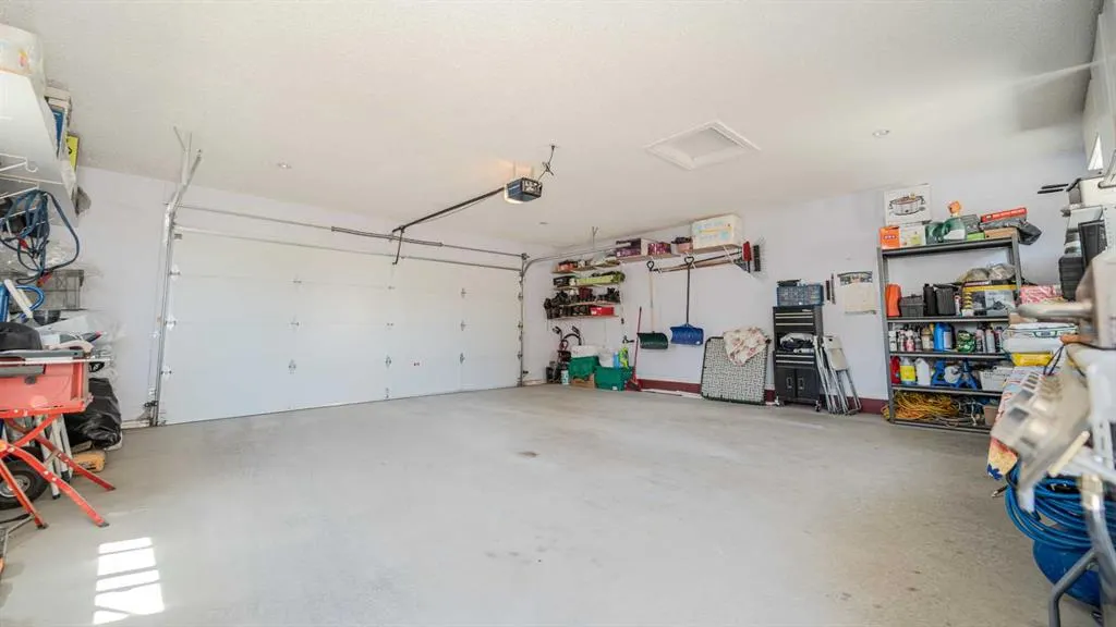 101 Martinbrook Place NE
