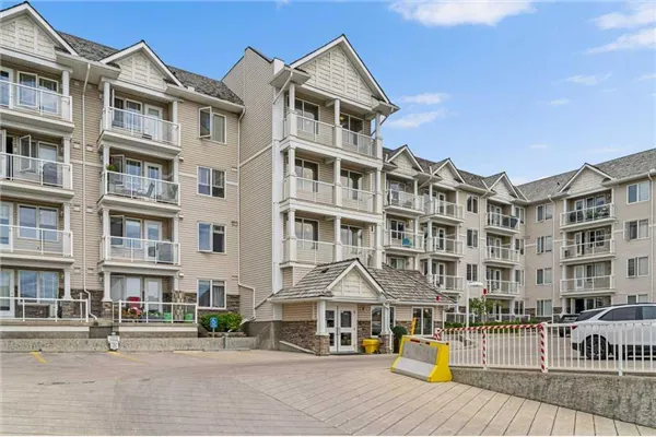 500 Rocky Vista Gardens NW