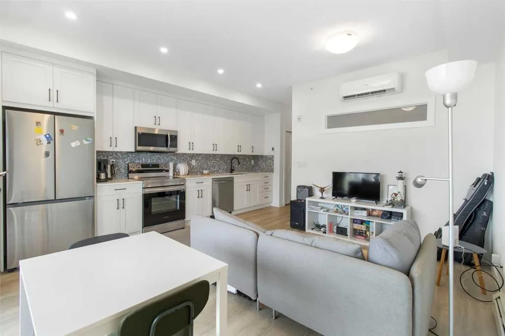 200 Seton Circle SE, #2402