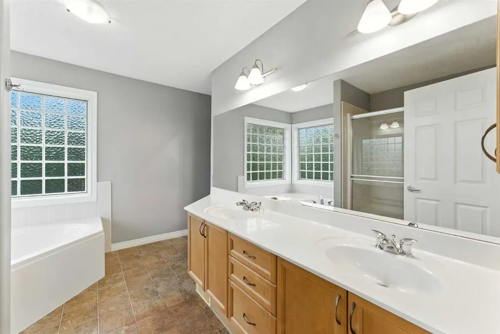 258 Lakeview Inlet