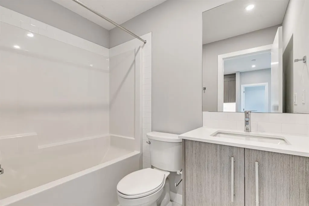 6 Merganser Drive W, #1217