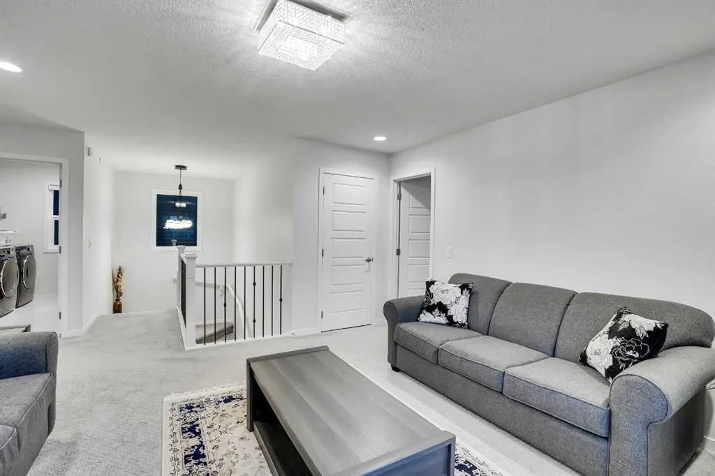 41 Howse Heights NE