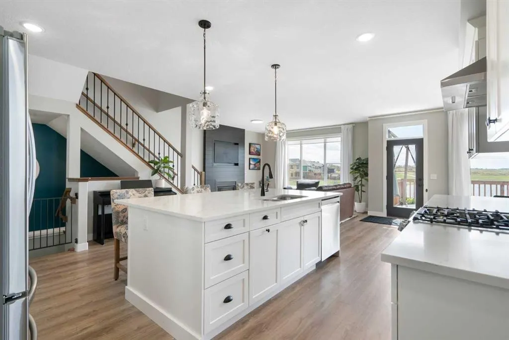 835 Lakewood Circle