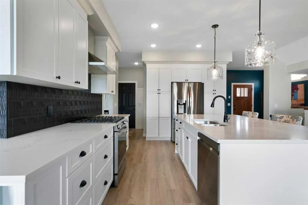 835 Lakewood Circle