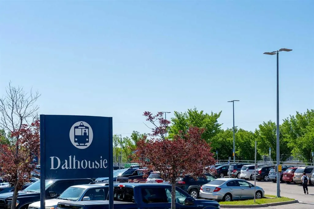 5201 Dalhousie Drive NW, #216