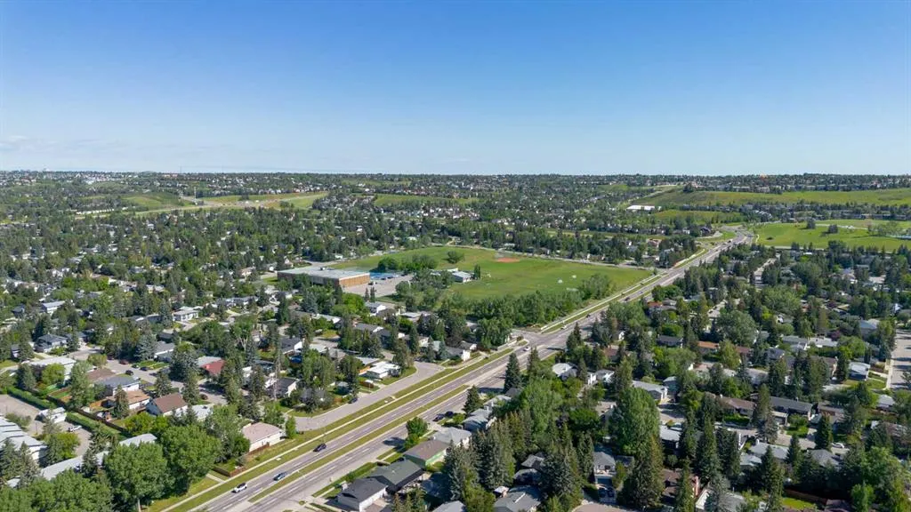 5201 Dalhousie Drive NW, #216