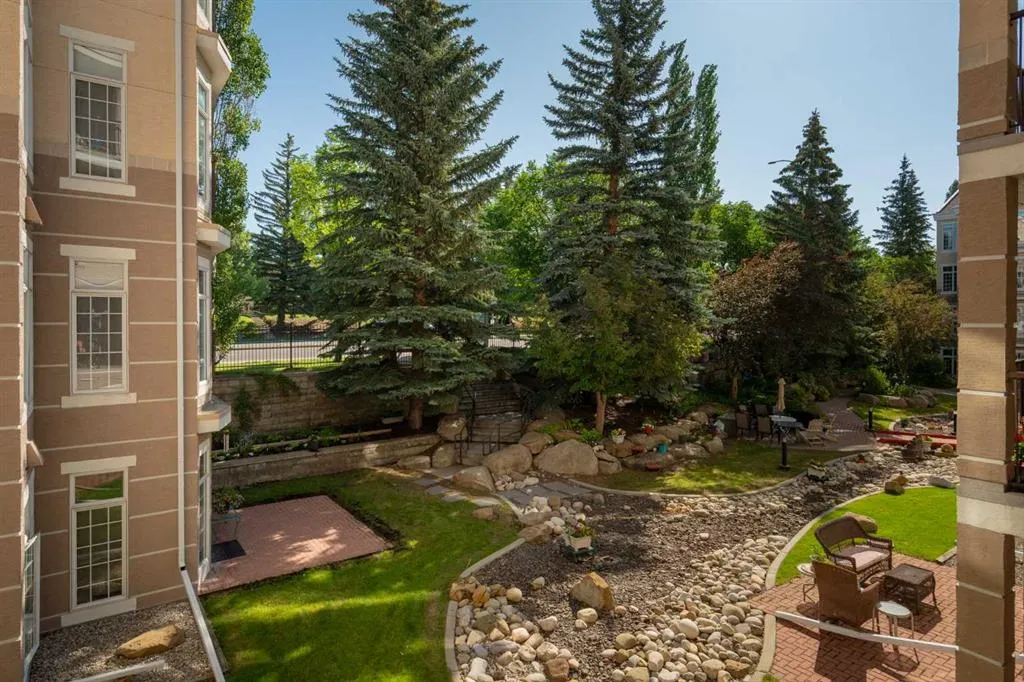 5201 Dalhousie Drive NW, #216