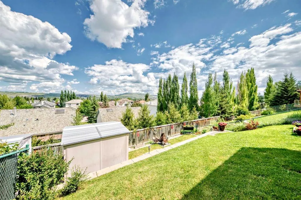 40 Bow Ridge Drive