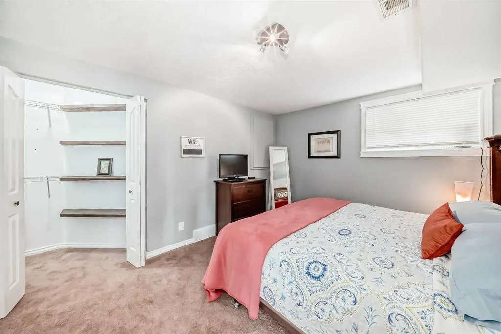 40 Bow Ridge Drive